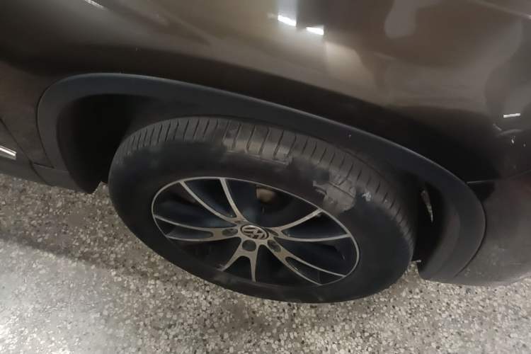 Used Volkswagen Tiguan 2016 300TSI Automatic Two-Wheel Drive Luxury Edition Right Front Wheel Hub