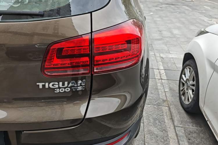 Used Volkswagen Tiguan 2016 300TSI Automatic Two-Wheel Drive Trend Edition Right Rear Taillight