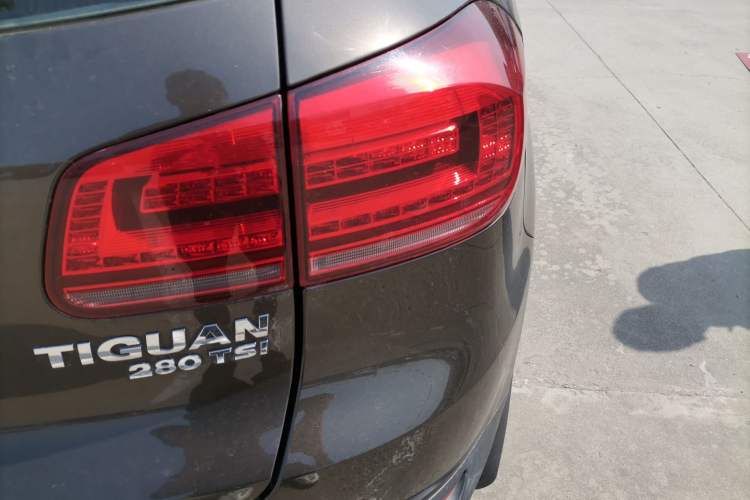 Used Volkswagen Tiguan 2016 280TSI Automatic Two-Wheel-Drive Silk Road Style Edition Right Rear Taillight