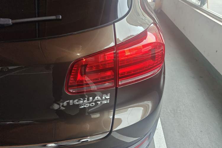 Used Volkswagen Tiguan 2016 300TSI Automatic Two-Wheel Drive Luxury Edition Right Rear Taillight