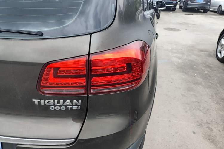 Used Volkswagen Tiguan 2016 300TSI Automatic All-Wheel Drive Luxury Edition Right Rear Taillight