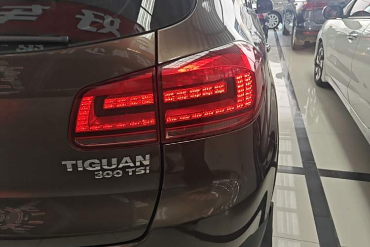 Used Volkswagen Tiguan 2016 300TSI Automatic Two-Wheel Drive Trend Edition Right Rear Taillight