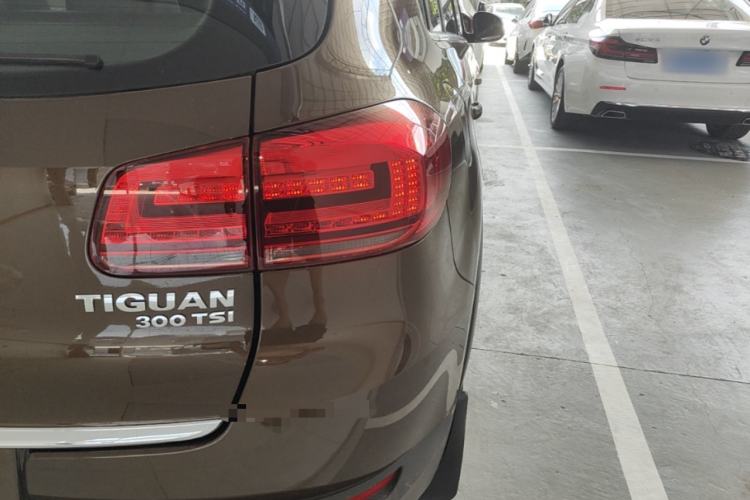 Used Volkswagen Tiguan 2016 300TSI Automatic All-Wheel Drive Luxury Edition Right Rear Taillight