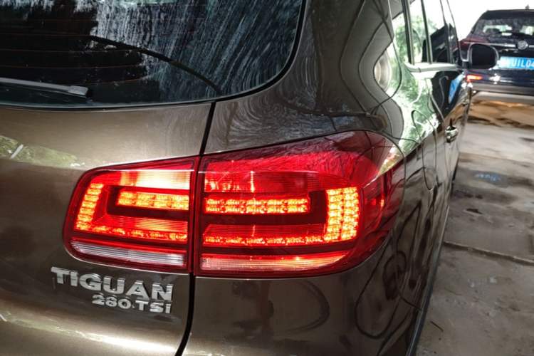Used Volkswagen Tiguan 2016 280TSI Automatic Two-Wheel-Drive Silk Road Style Edition Right Rear Taillight