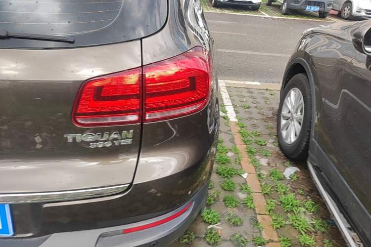 Used Volkswagen Tiguan 2016 300TSI Automatic Two-Wheel Drive Luxury Edition Right Rear Taillight