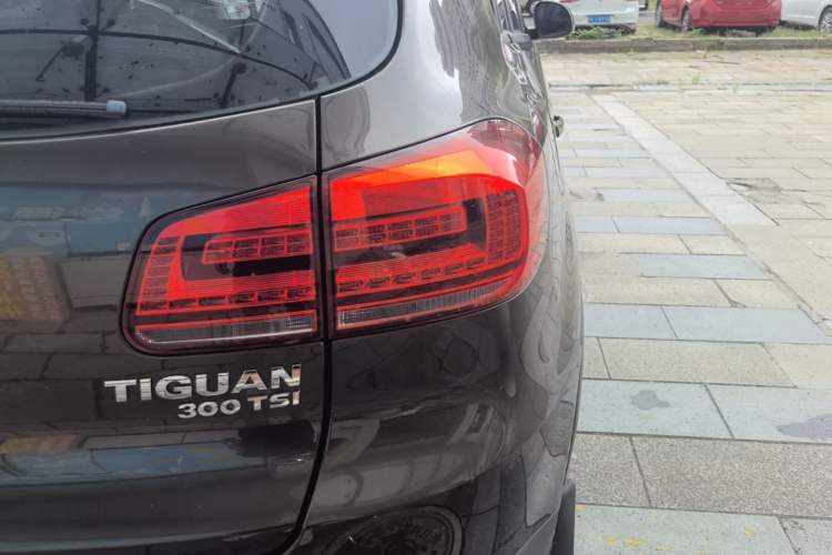 Used Volkswagen Tiguan 2016 300TSI Automatic Two-Wheel Drive Trend Edition Right Rear Taillight