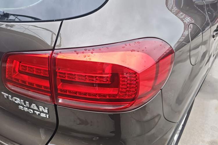 Used Volkswagen Tiguan 2016 280TSI Automatic Two-Wheel-Drive Silk Road Style Edition Right Rear Taillight
