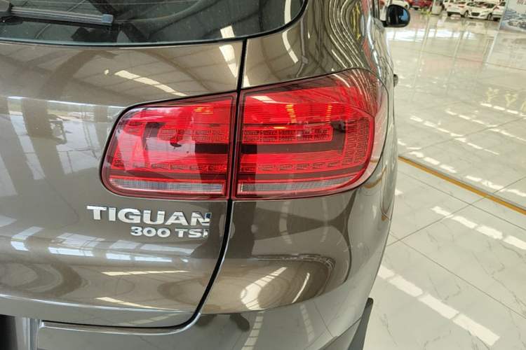 Used Volkswagen Tiguan 2016 300TSI Automatic Two-Wheel Drive Trend Edition Right Rear Taillight