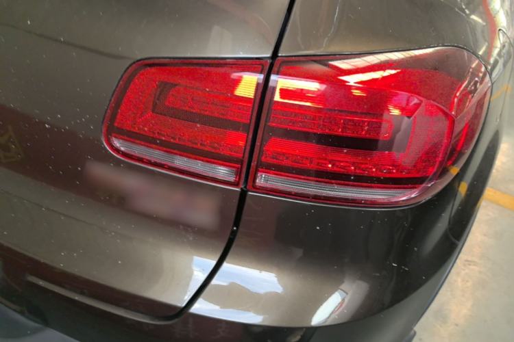 Used Volkswagen Tiguan 2016 280TSI Automatic Two-Wheel Drive Silk Road Comfort Edition Right Rear Taillight