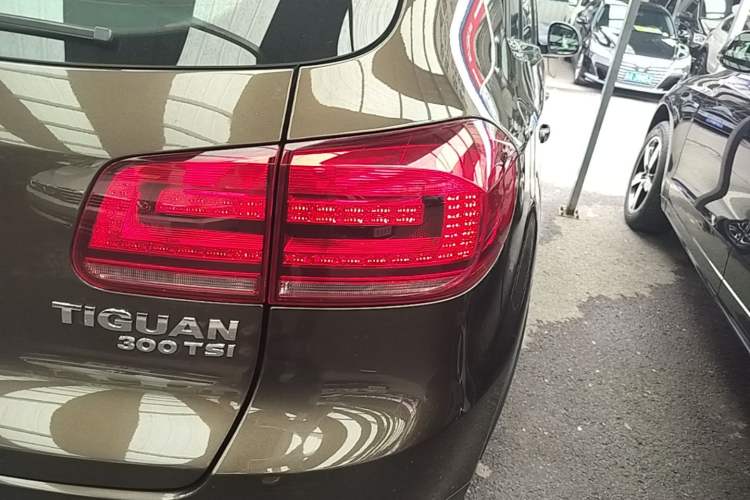 Used Volkswagen Tiguan 2016 300TSI Automatic Two-Wheel Drive Trend Edition Right Rear Taillight