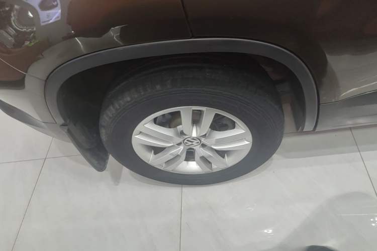 Used Volkswagen Tiguan 2016 300TSI Automatic Two-Wheel Drive Trend Edition Right Rear Wheel Hub