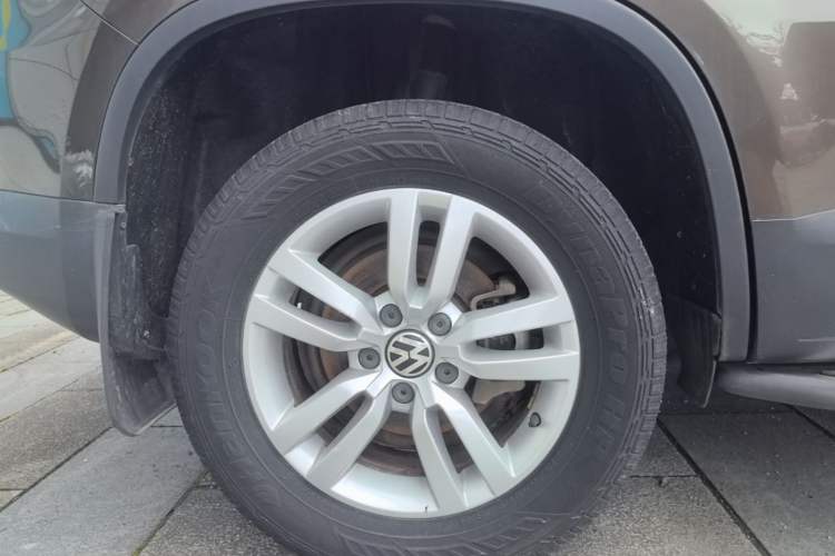 Used Volkswagen Tiguan 2016 300TSI Automatic Two-Wheel Drive Trend Edition Right Rear Wheel Hub
