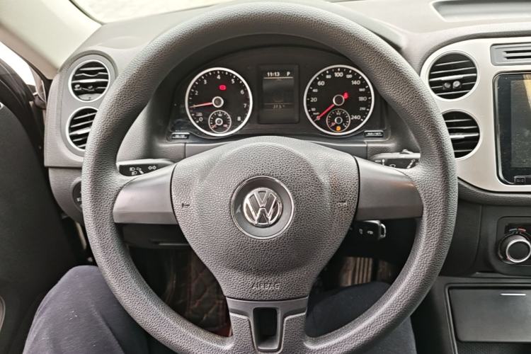 Used Volkswagen Tiguan 2016 300TSI Automatic Two-Wheel Drive Trend Edition Steering Wheel