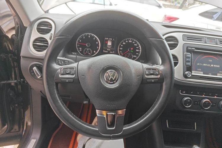 Used Volkswagen Tiguan 2016 300TSI Automatic Two-Wheel Drive Luxury Edition Steering Wheel