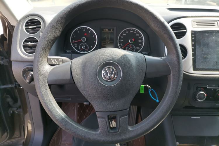 Used Volkswagen Tiguan 2016 280TSI Automatic Two-Wheel-Drive Silk Road Style Edition Steering Wheel