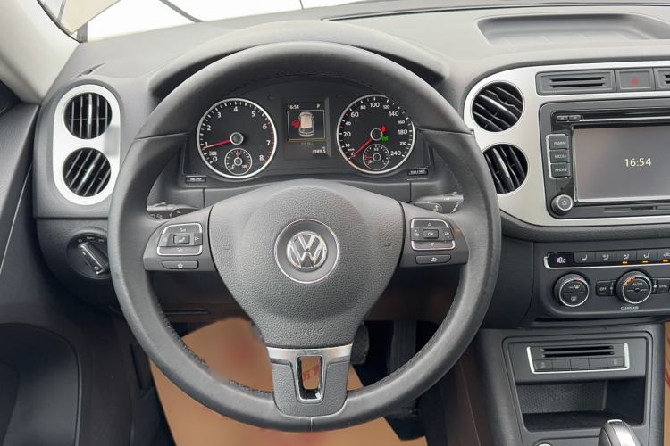 Used Volkswagen Tiguan 2016 300TSI Automatic Two-Wheel Drive Luxury Edition Steering Wheel