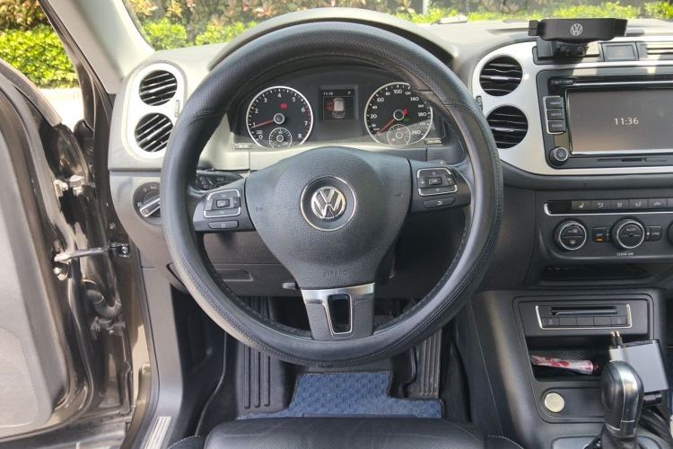 Used Volkswagen Tiguan 2016 300TSI Automatic Two-Wheel Drive Luxury Edition Steering Wheel
