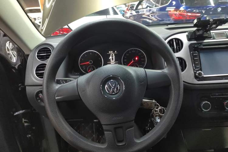 Used Volkswagen Tiguan 2016 300TSI Automatic Two-Wheel Drive Trend Edition Steering Wheel