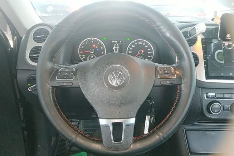 Used Volkswagen Tiguan 2016 300TSI Automatic Two-Wheel Drive Comfort Edition Steering Wheel
