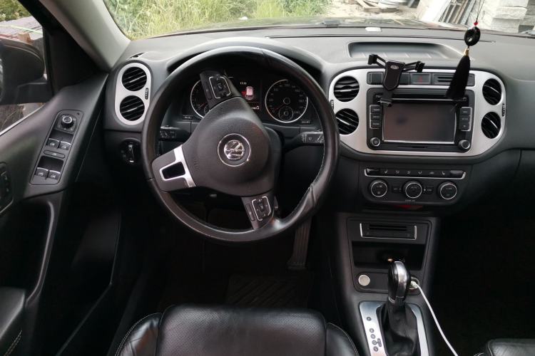 Used Volkswagen Tiguan 2016 300TSI Automatic Two-Wheel Drive Luxury Edition Steering Wheel