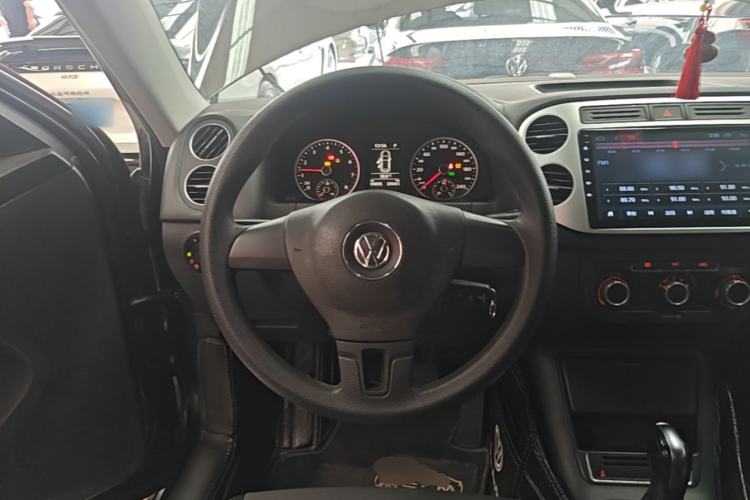 Used Volkswagen Tiguan 2016 300TSI Automatic Two-Wheel Drive Trend Edition Steering Wheel