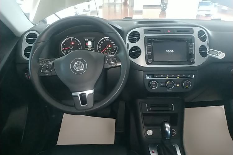 Used Volkswagen Tiguan 2016 300TSI Automatic Two-Wheel Drive Luxury Edition Steering Wheel