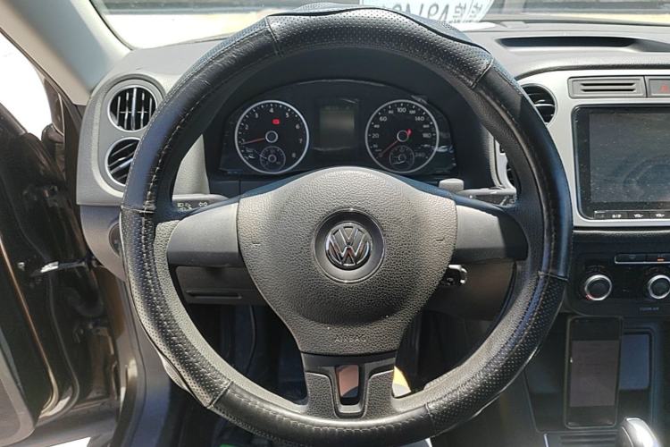 Used Volkswagen Tiguan 2016 300TSI Automatic Two-Wheel Drive Trend Edition Steering Wheel
