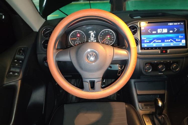 Used Volkswagen Tiguan 2016 280TSI Automatic Two-Wheel-Drive Silk Road Style Edition Steering Wheel