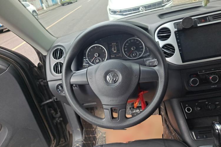 Used Volkswagen Tiguan 2016 280TSI Automatic Two-Wheel-Drive Silk Road Style Edition Steering Wheel