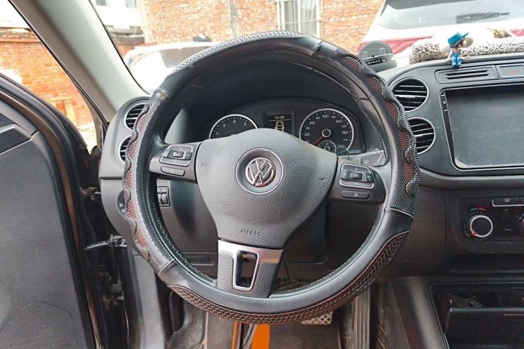 Used Volkswagen Tiguan 2016 280TSI Automatic Two-Wheel-Drive Silk Road Style Edition Steering Wheel