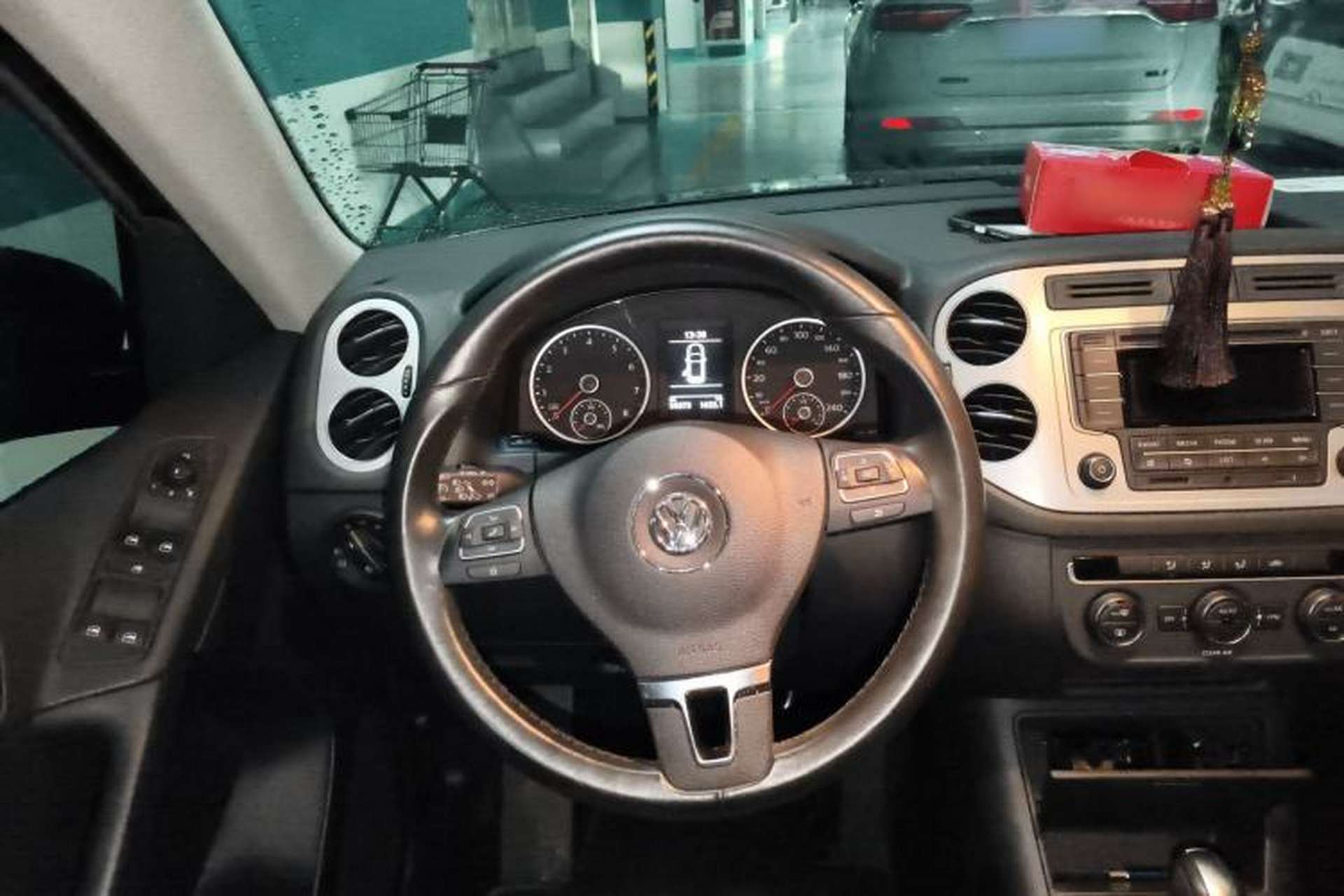 Used Volkswagen Tiguan 2016 300TSI Automatic All-Wheel Drive Fashion Vision Edition Steering Wheel