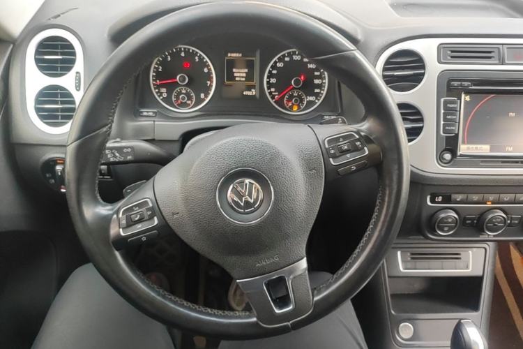 Used Volkswagen Tiguan 2016 300TSI Automatic Two-Wheel Drive Luxury Edition Steering Wheel
