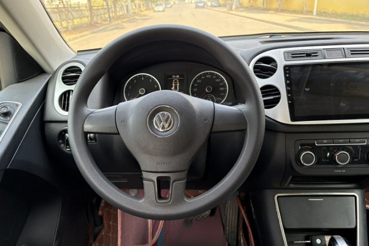 Used Volkswagen Tiguan 2016 300TSI Automatic Two-Wheel Drive Trend Edition Steering Wheel
