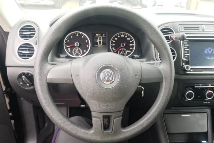 Used Volkswagen Tiguan 2016 300TSI Automatic Two-Wheel Drive Trend Edition Steering Wheel