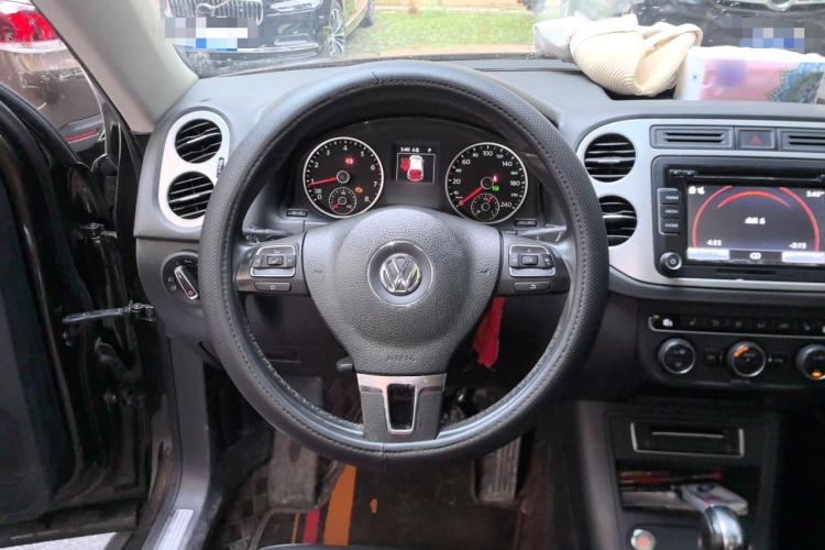 Used Volkswagen Tiguan 2016 300TSI Automatic Two-Wheel Drive Luxury Edition Steering Wheel