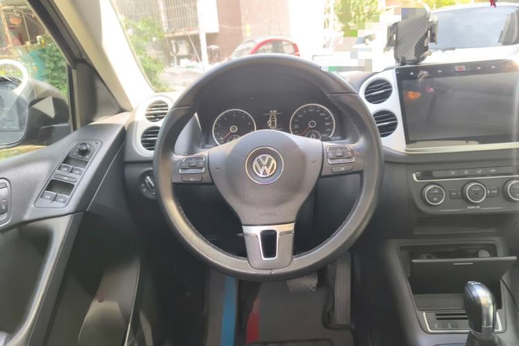 Used Volkswagen Tiguan 2016 280TSI Automatic Two-Wheel Drive Silk Road Comfort Edition Steering Wheel