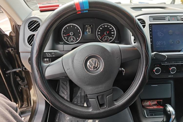 Used Volkswagen Tiguan 2016 280TSI Automatic Two-Wheel-Drive Silk Road Style Edition Steering Wheel