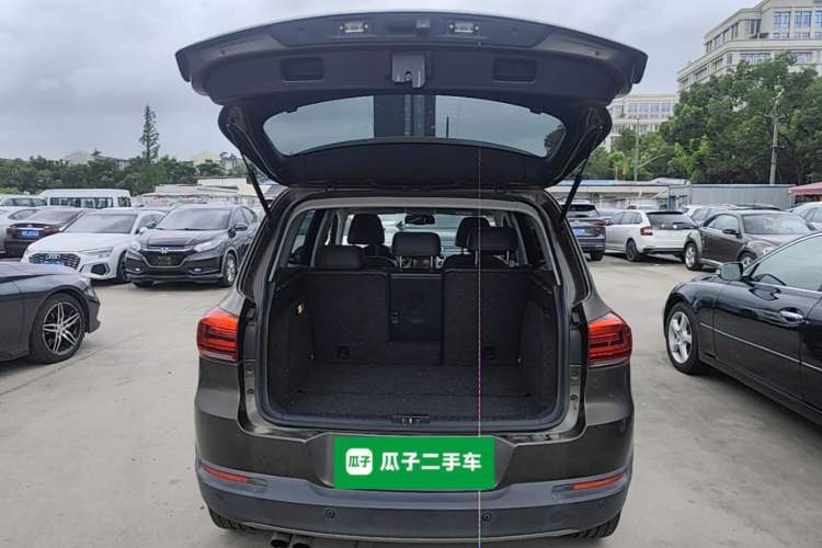 Used Volkswagen Tiguan 2016 300TSI Automatic All-Wheel Drive Luxury Edition Trunk