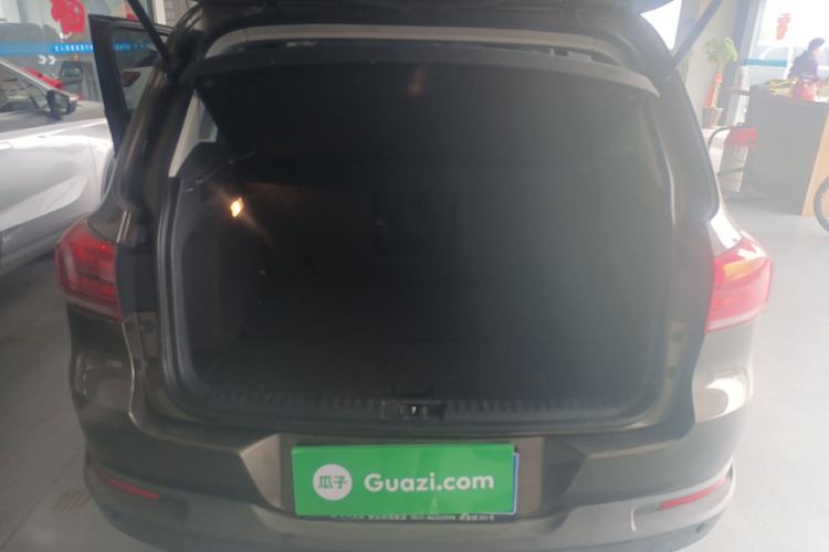 Used Volkswagen Tiguan 2016 280TSI Automatic Two-Wheel-Drive Silk Road Style Edition Trunk