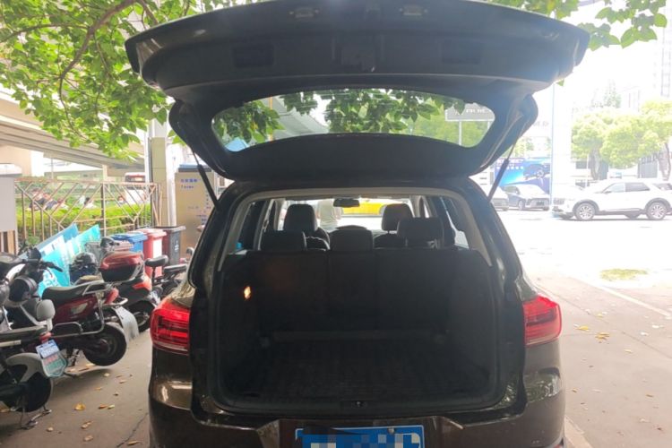 Used Volkswagen Tiguan 2016 300TSI Automatic Two-Wheel Drive Luxury Edition Trunk