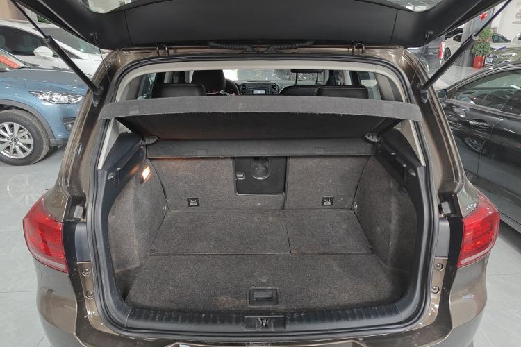 Used Volkswagen Tiguan 2016 280TSI Automatic Two-Wheel-Drive Silk Road Style Edition Trunk