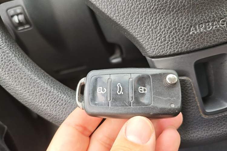 Used Volkswagen Tiguan 2016 300TSI Automatic Two-Wheel Drive Trend Edition Vehicle Key