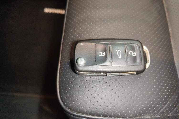 Used Volkswagen Tiguan 2016 300TSI Automatic All-Wheel Drive Luxury Edition Vehicle Key