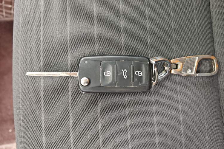 Used Volkswagen Tiguan 2016 280TSI Automatic Two-Wheel-Drive Silk Road Style Edition Vehicle Key