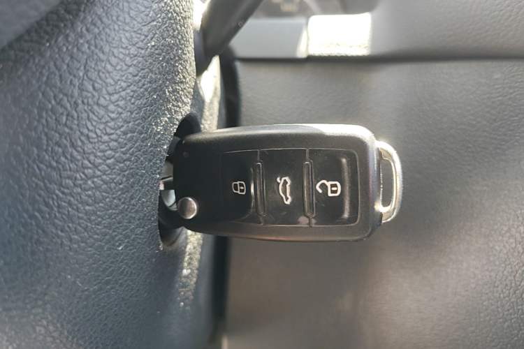 Used Volkswagen Tiguan 2016 300TSI Automatic Two-Wheel Drive Trend Edition Vehicle Key