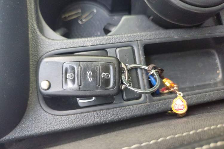 Used Volkswagen Tiguan 2016 300TSI Automatic Two-Wheel Drive Luxury Edition Vehicle Key