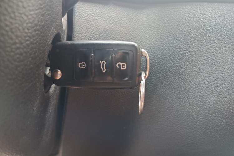 Used Volkswagen Tiguan 2016 300TSI Automatic Two-Wheel Drive Comfort Edition Vehicle Key