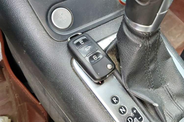 Used Volkswagen Tiguan 2016 300TSI Automatic All-Wheel Drive Luxury Edition Vehicle Key