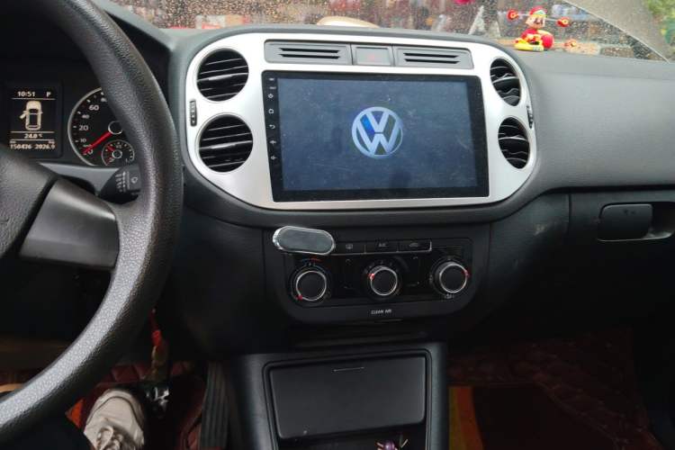 Used Volkswagen Tiguan 2016 280TSI Automatic Two-Wheel-Drive Silk Road Style Edition Audio And AC Panel