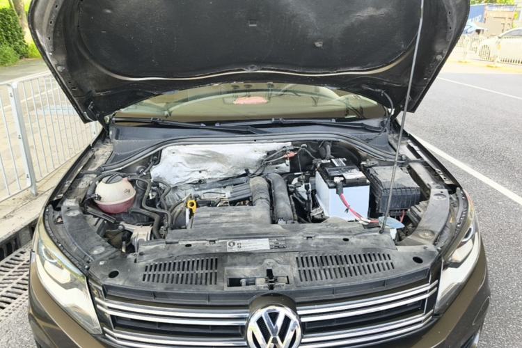 Used Volkswagen Tiguan 2016 280TSI Automatic Two-Wheel-Drive Silk Road Style Edition Engine Bay